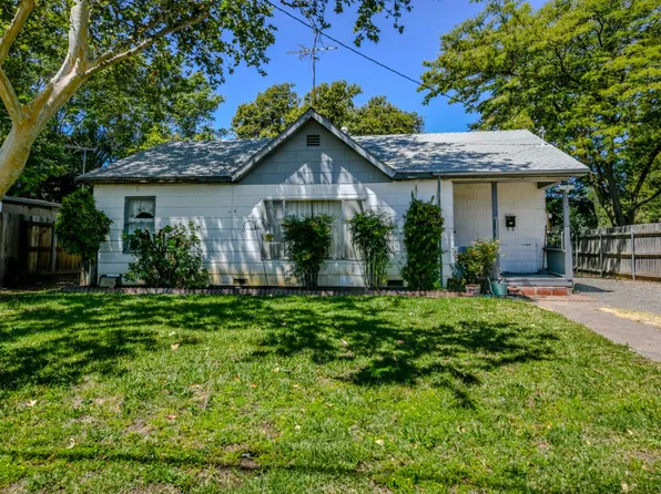 135 Freeman St, Woodland, CA 95695