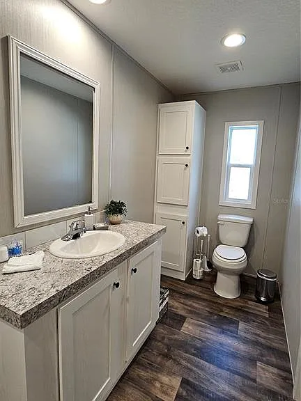 1831 Ruby St — Photo 26