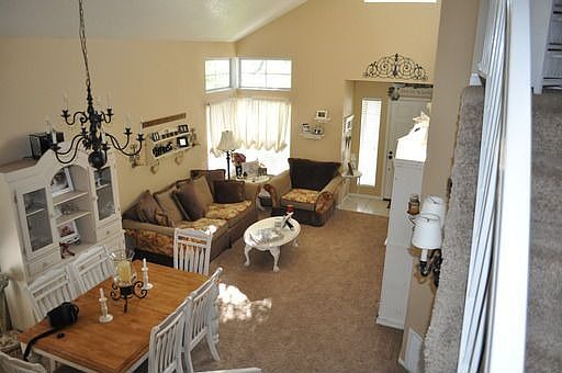 2nd image of 26816 Hummingbird Cir