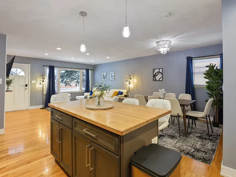 777 N Lombard St — Photo 5