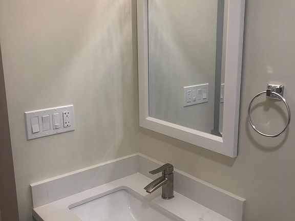 5th image of 2195 Beach St #301