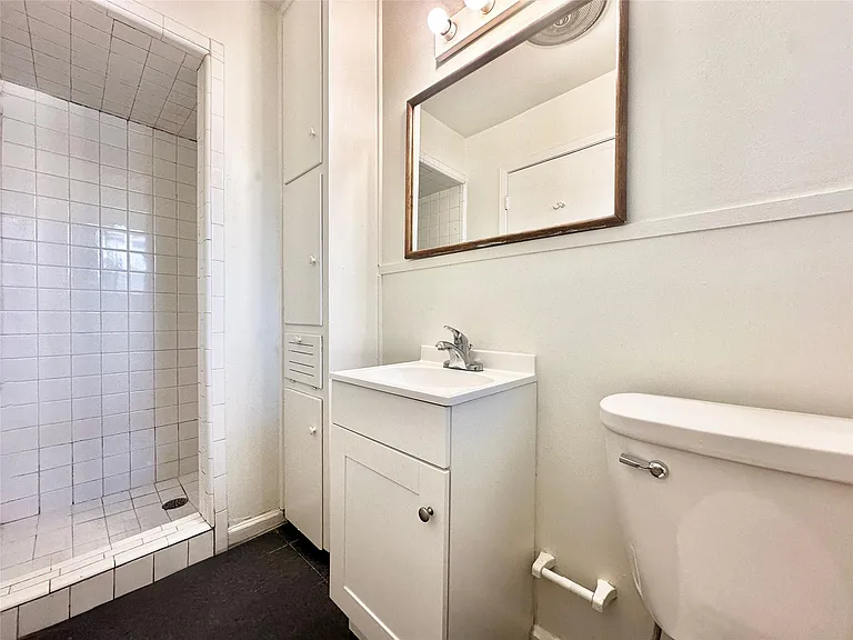 2711 Hemphill Park #11C-A105 — Photo 7