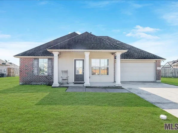 41137 Citadel Dr, Sorrento, LA 70778