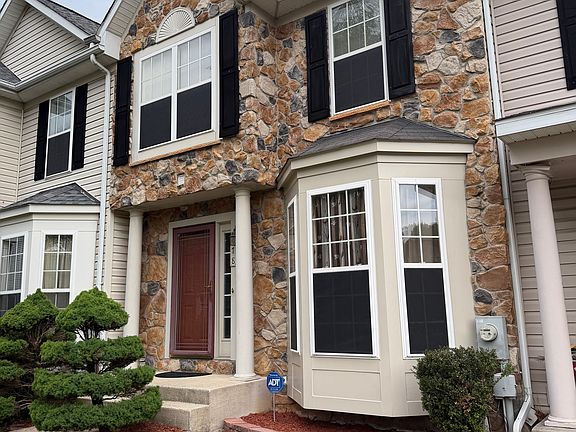 2nd image of 178 Goldsborough Dr