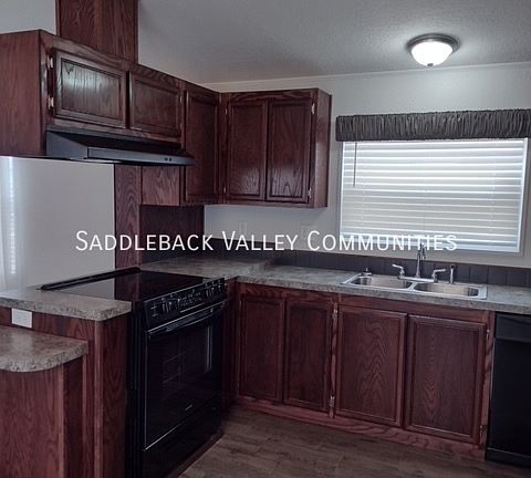 2nd image of 300 N 13th St #21