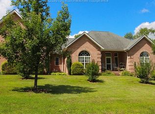 1000 Shiloh Rd, Milton, WV 25541