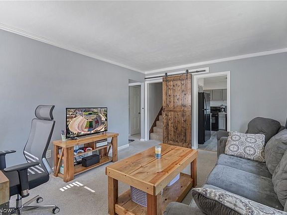 4th image of 2296 26th St