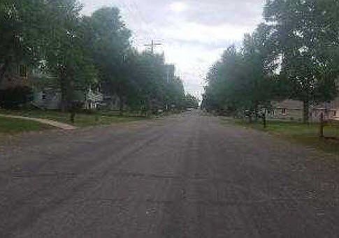 3rd image of 3209 4th St N