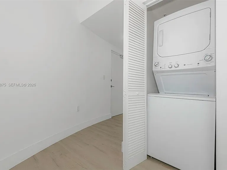 6580 Indian Creek Dr #310 — Photo 21