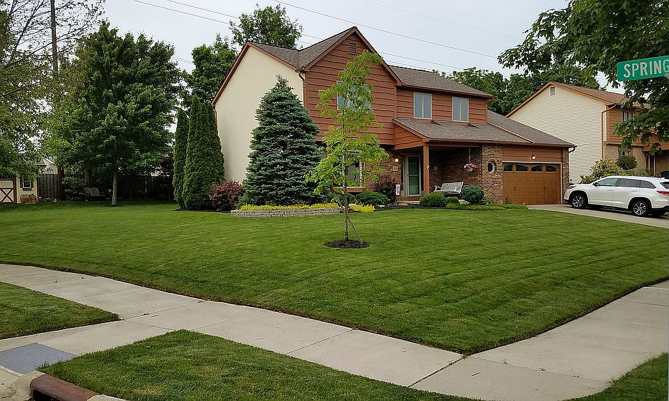 2nd image of 1054 Marie Lou Dr