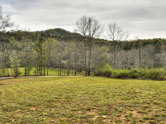 2nd image of 76 Bobby Franklin Dr