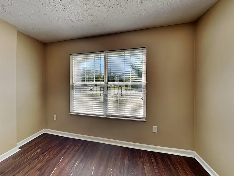 12700 Hearthstone Dr — Photo 17