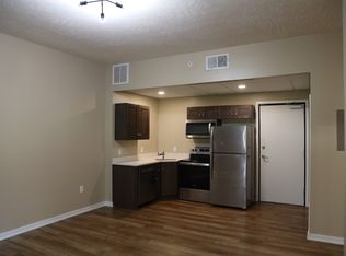 755 S 3rd St #107, Hebron, NE 68370