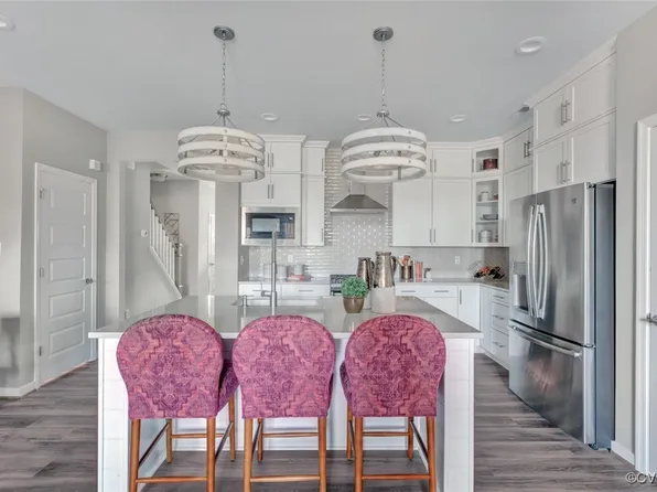 18739 Palisades Rdg, Moseley, VA 23120