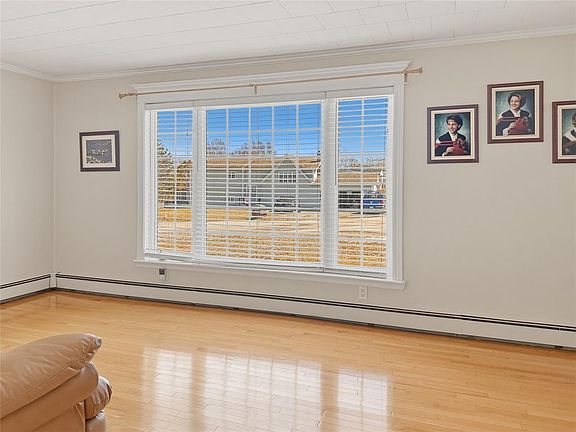 4th image of 16 Spencer Road