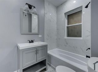 5758 S Emerald Ave #3, Chicago, IL 60621