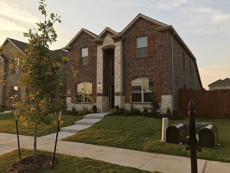 2nd image of 3018 Buckthorn St
