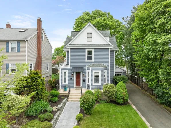 203 Church St, Milton, MA 02186