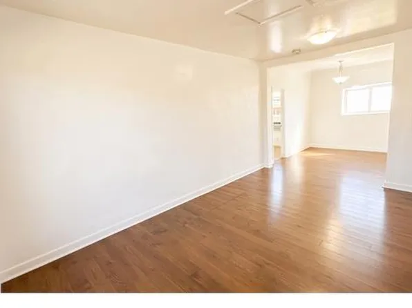 3521 3/4 10th Ave, Los Angeles, CA 90018