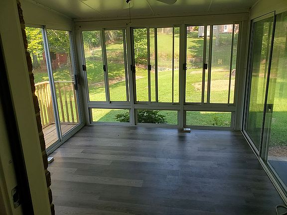 4th image of 3010 Forest Ave NW