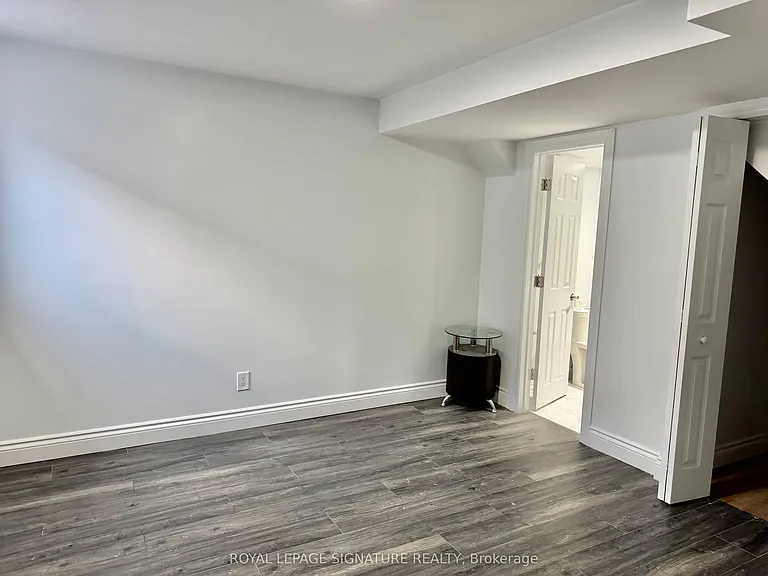 80 Midcrest Cir — Photo 10