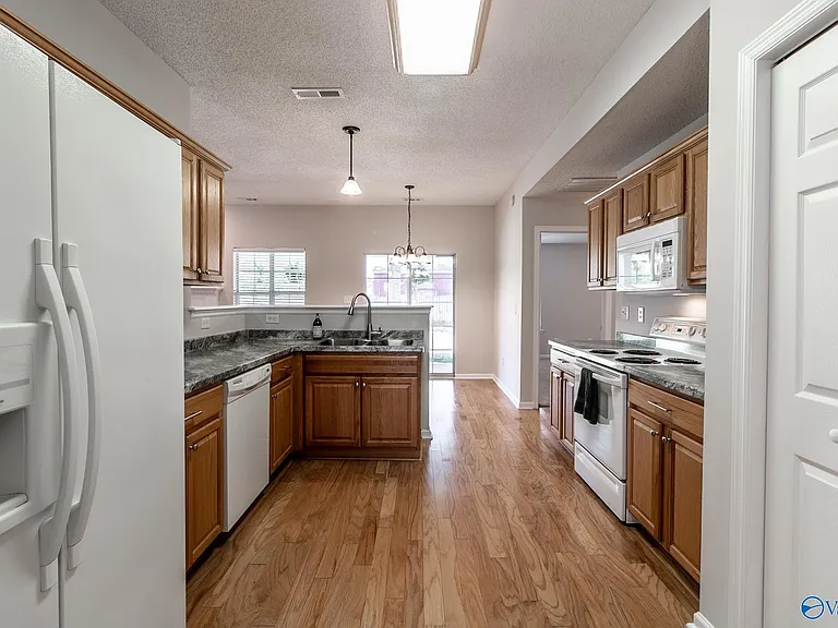 114 Clover Ridge Dr — Photo 16