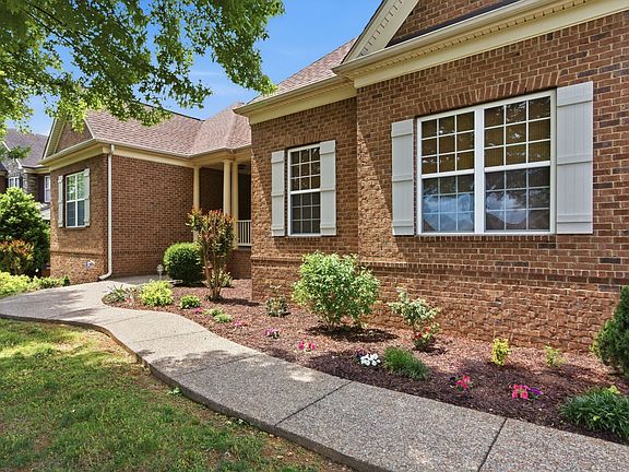 5th image of 2083 Autumn Ridge Way