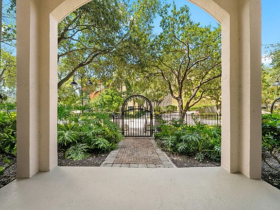 2nd image of 610 W Las Olas Boulevard #115N