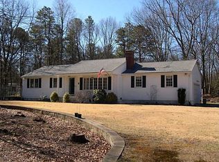 12 Division Rd, West Greenwich, RI 02817