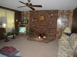 1045 NE 31st Rd, Clinton, MO 64735