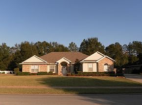 1st image of 903 SE 49th Ave