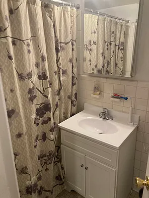 Rented by Sandra Greer Real Estate | media 12