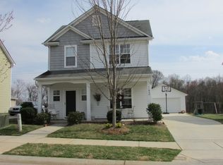 11052 Heritage Green Dr, Cornelius, NC 28031