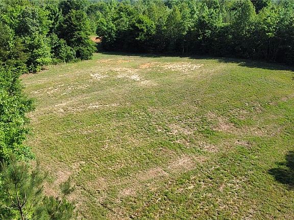2nd image of 188 Hill Ln