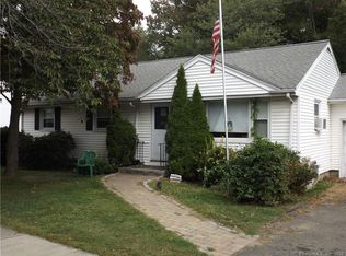 1540 Nichols Ave, Stratford, CT 06614