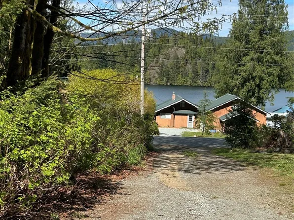 33066 S Shore Drive, Mount Vernon, WA 98274