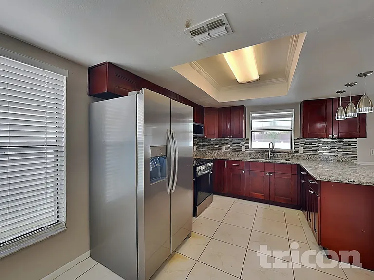 4413 Shadberry Dr — Photo 6