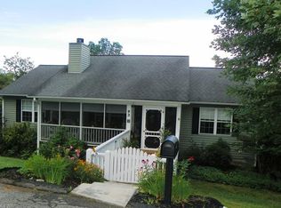 93 Anderson Oaks Dr, Marshall, NC 28753