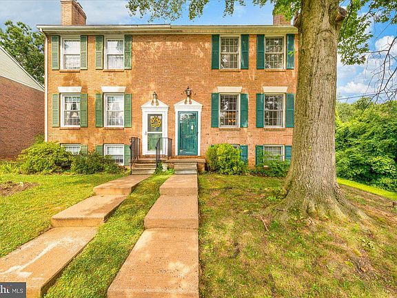 2nd image of 5847 Richardson Mews Sq