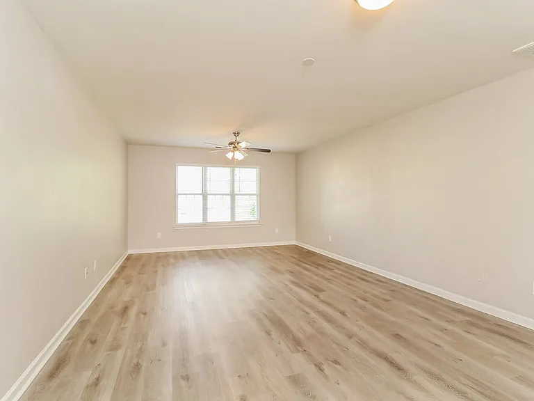 9802 Steele Meadow Rd — Photo 10