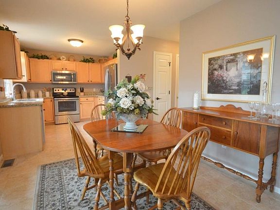 4th image of 50568 Carrington Place Dr