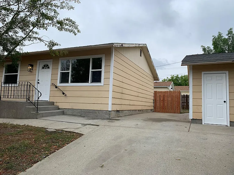 828 N Fee St — Photo 36