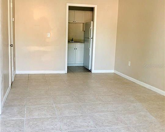 3rd image of 555 Flemming Way Unit 1-201