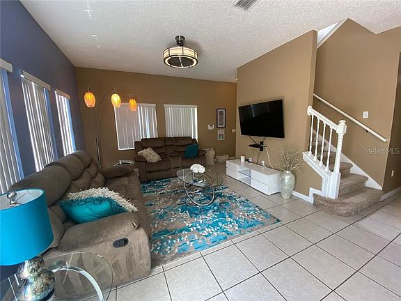 4th image of 119 Pompano Beach Dr
