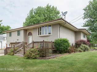 310 E Dewitt St, Pleasantville, IA 50225