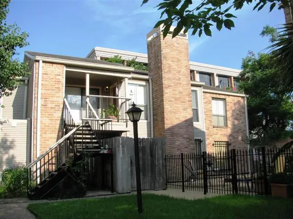 3700 W Clay St APT 226, Houston, TX 77019