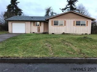 38 Maple Ct, Independence, OR 97351