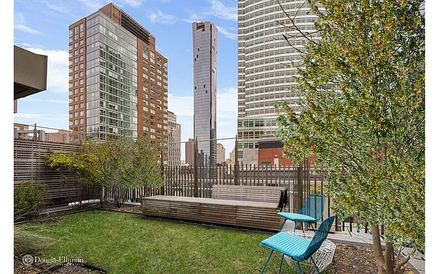 Sold by Douglas Elliman | media 26