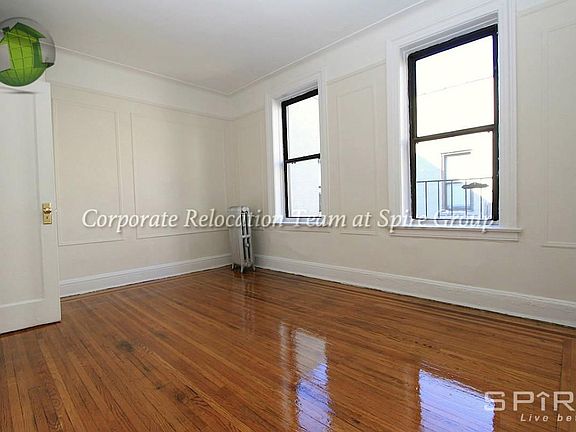 4th image of 2205 37th St APT 4F