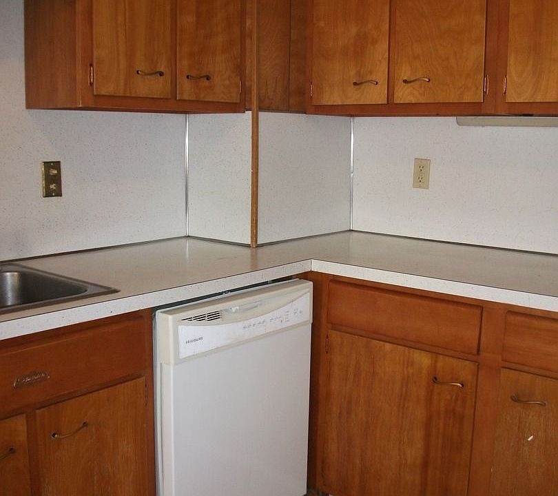 1st image of 316-18 Roosevelt Ave #316